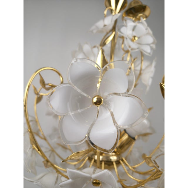Mid-Century Modern Murano Glass White Flowers Chandelier, 1970s For Sale - Image 3 of 18