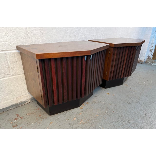 Mid 20th Century Lane "Tower Suite" Mid-Century Modern Nightstands, Pair For Sale - Image 5 of 17