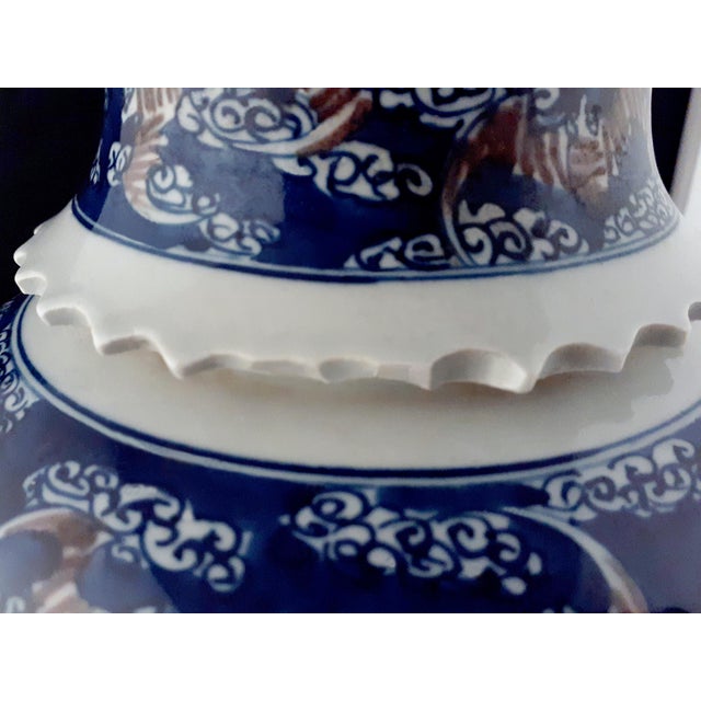 Chinese Porcelain Fu Bats Fengweizun For Sale - Image 4 of 4