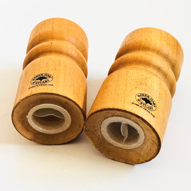 Vintage Wood Salt and Pepper Shaker Set With Lucite Napkin Holder by Baker, Hart & Stuart For Sale - Image 11 of 13