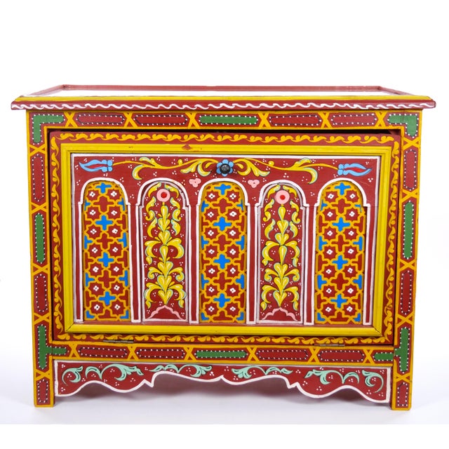 Moroccan Painted Coffee Table /Trunk Moorish Details, First Half 20th Century For Sale - Image 14 of 14