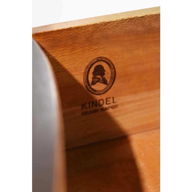 Brown 1960s Georgian Mahogany Highboy Dresser by Kindel For Sale - Image 8 of 8