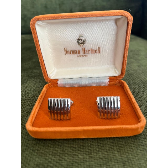 Silver Sir Norman Hartnell Vintage Silver Plated Cufflinks In Original Velvet Case For Sale - Image 8 of 18