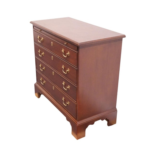 WHITE OF MEBANE Sold Mahogany Traditional Style 32" Chairside Chest / Nightstand w. Pull Out Tray 505-62 30.5" High 32.25"...