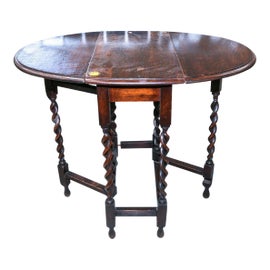 Example of Drop-Leaf and Pembroke Tables