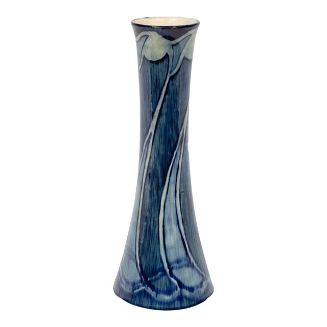 1990s Large Newcomb College Art Pottery High-Glaze Vase; Sara Bloom Levy, Joseph Meyer For Sale