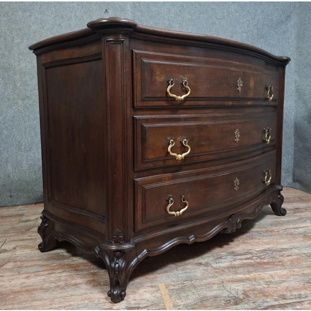 Mid-20th Century Louis XV Curved Chest of Drawers in Walnut For Sale - Image 10 of 12