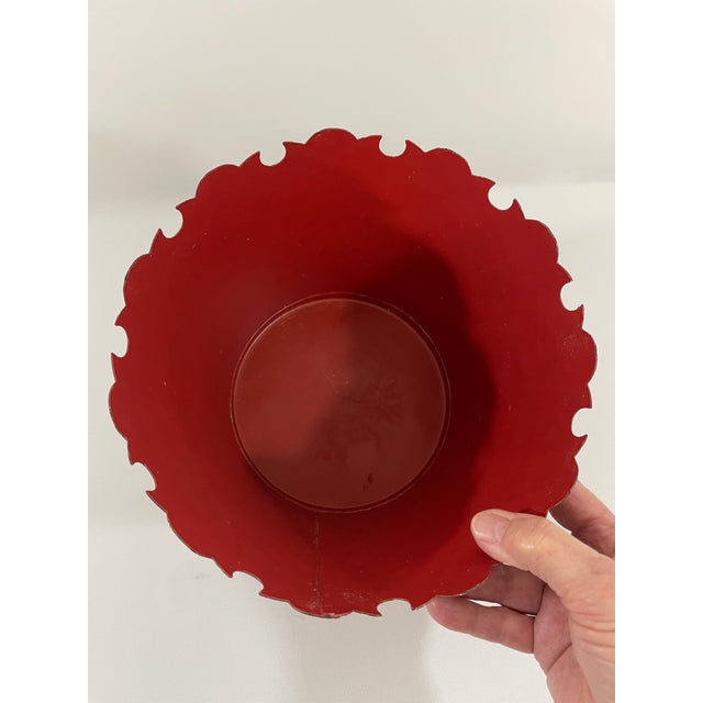 1950s-70s Chinoiserie Red Toleware Cachepot or Jardiniere For Sale - Image 11 of 15