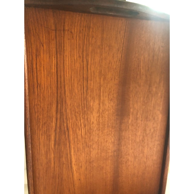 1960s Vintage Mid Century Modern Solid Teak Serving Tray For Sale - Image 5 of 11