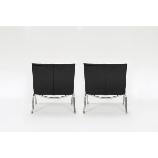 Fritz Hansen Pk 22 Lounge Chairs by Poul Kjærholm for Fritz Hansen in Black Leather For Sale - Image 4 of 6
