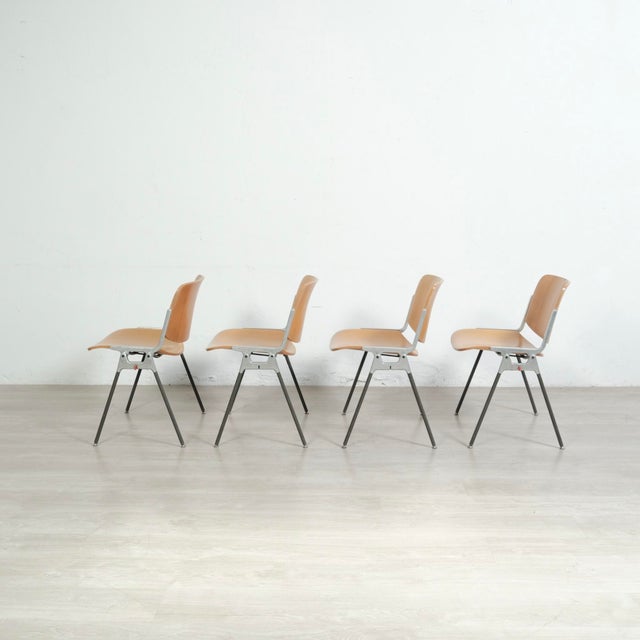DSC Axis 106 Chairs by Giancarlo Piretti for Castelli, 1970s, Set of 4 For Sale - Image 6 of 18