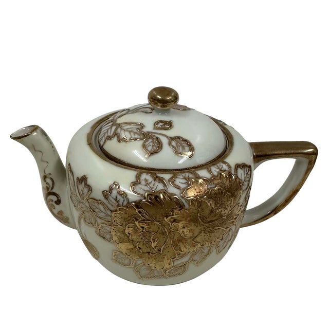 Gold Antique Nippon Nagoya Shofu Gold Porcelain Tea Set for Four For Sale - Image 8 of 15