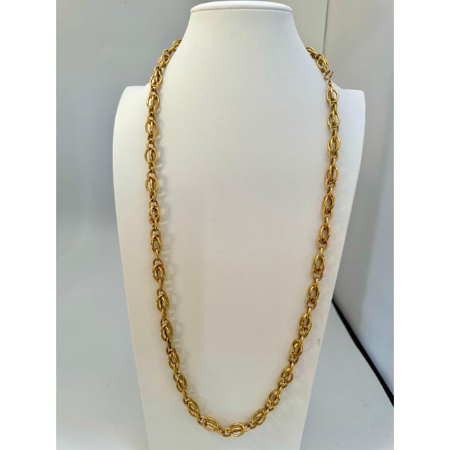Vintage 18 Karat Yellow Gold 41.2 Gm, Link Chain, 8.14 mm Necklace, 32 " Long For Sale - Image 14 of 18