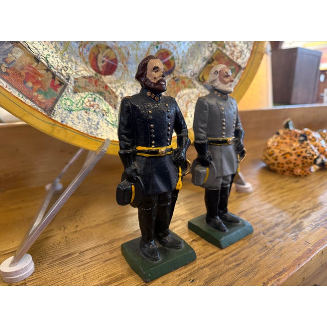 Design Plus Gallery presents a Set of Bookends of the Civil War Generals, Ulysses S. Grant and Robert E. Lee. This vintage...