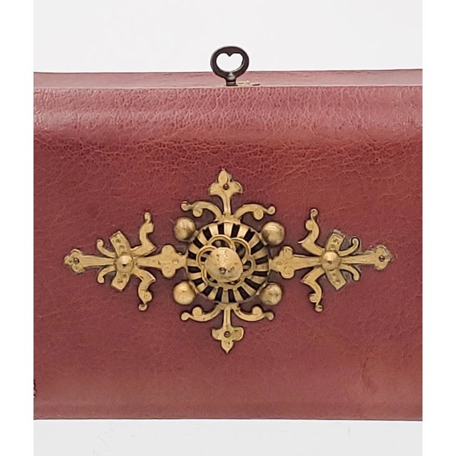 Violet Circa 1830 Leather and Gilt Tea Caddy, England For Sale - Image 8 of 10