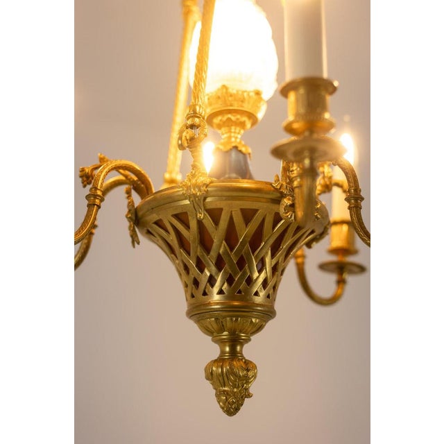 Louis XVI Style Chandelier in Gilded Bronze, 1900s For Sale - Image 10 of 17