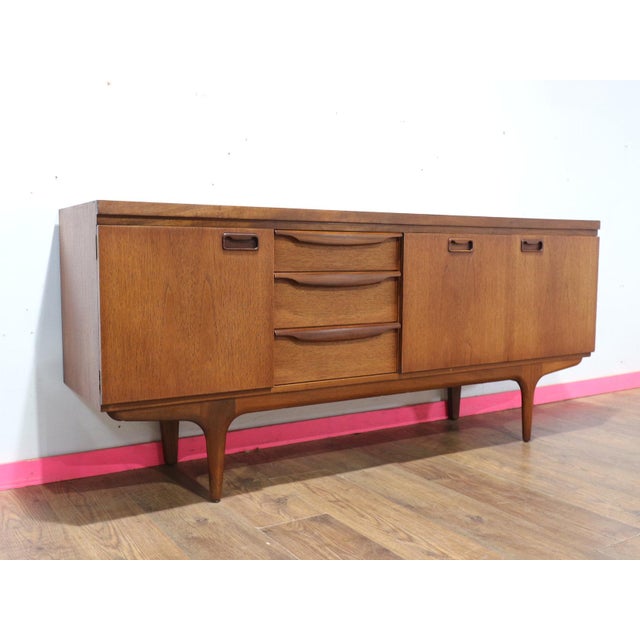 Mid-Century Modern 1960s Mid Century Modern Vintage Teak Sideboard Credenza in the Style of Greaves and Thomas For Sale - Image 3 of 14