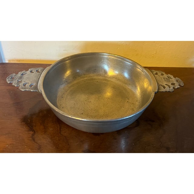 Antique 18th Century Georgian Double Handled Pewter Porringer Bowl For Sale - Image 12 of 12