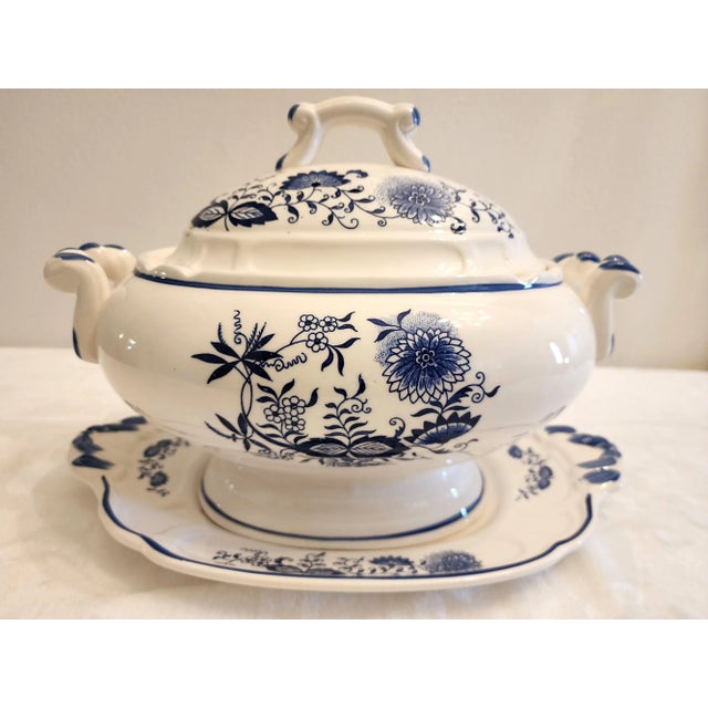 Mid 20th Century Vintage Blue and White Soup Tureen With Underplate- 2 Pieces For Sale - Image 5 of 12