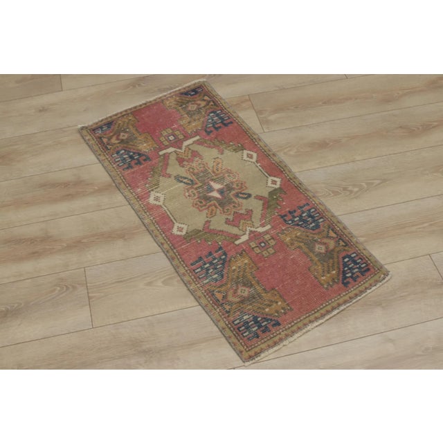 Size: 1.5 x 3.2 ft ( 46 x 100 cm) 18 x 39 inches Color: Organic Natural Dye (Red,Green,Beige,Blue) Material: 100% Hand...