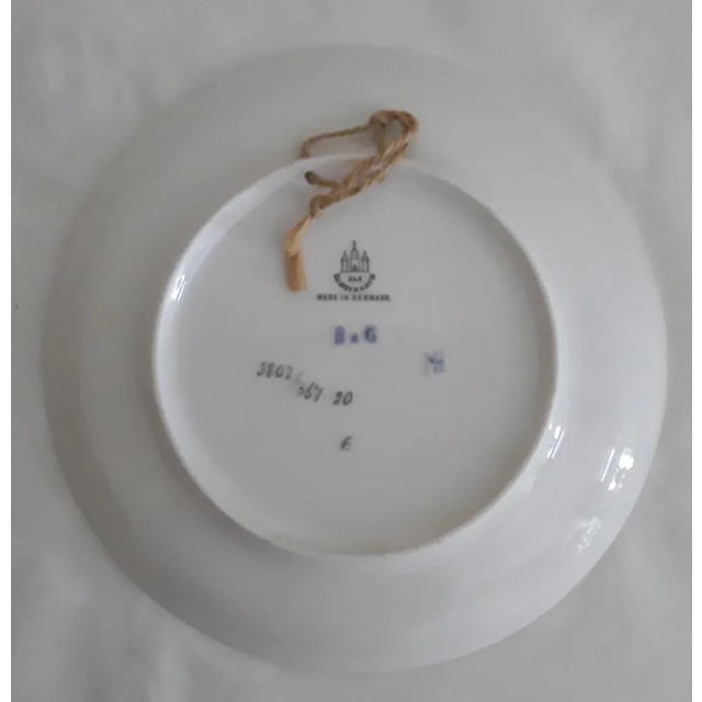 Vintage Danish Wall Plate in White Glazed Porcelain from Bing & Gröndahl, 1970s For Sale - Image 3 of 4