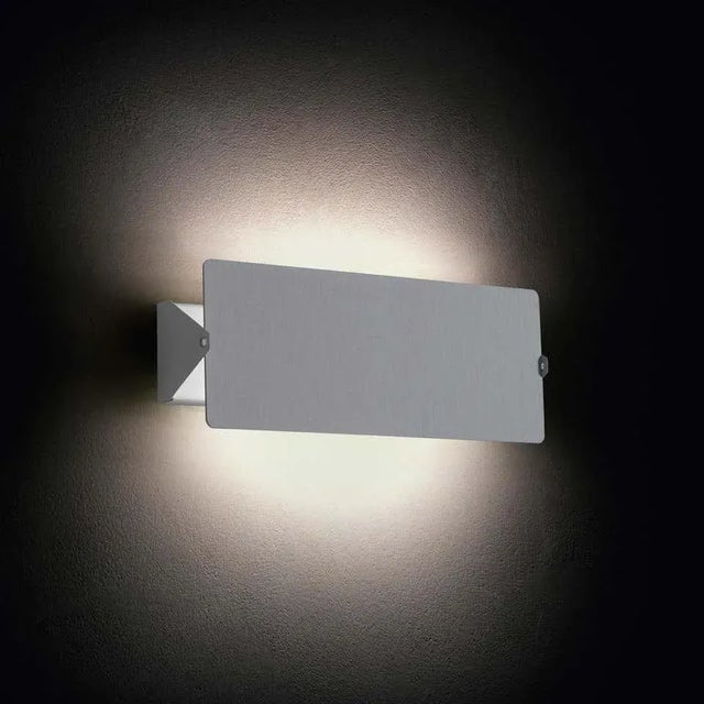 Silver Charlotte Perriand 'Applique à Volet Pivotant Double' Wall Light in Aluminum For Sale - Image 8 of 11