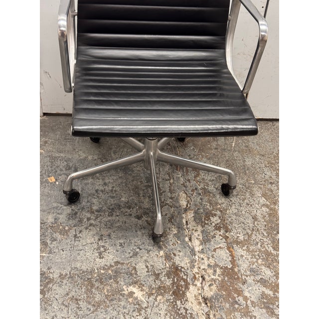 Charle & Ray Eames for Herman Miller Office Management Chair For Sale - Image 9 of 12