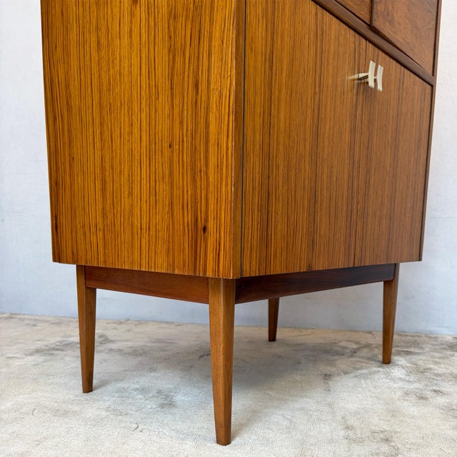 Metamorphic Walnut Cocktail Cabinet from Cox & Cox Ltd., 1950s For Sale - Image 15 of 17
