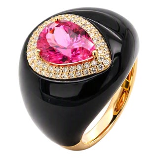 2.72ct Pear Tourmaline, Diamond and Onyx in 14ct Yellow Gold - Fei Liu, Size 7.5 For Sale