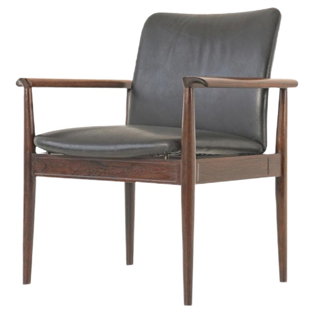 Rosewood Diplomat Armchair by Finn Juhl, 1960s For Sale