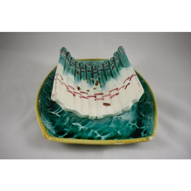English 19th Century English Majolica Ocean Waves Asparagus Server Cradle For Sale - Image 3 of 11