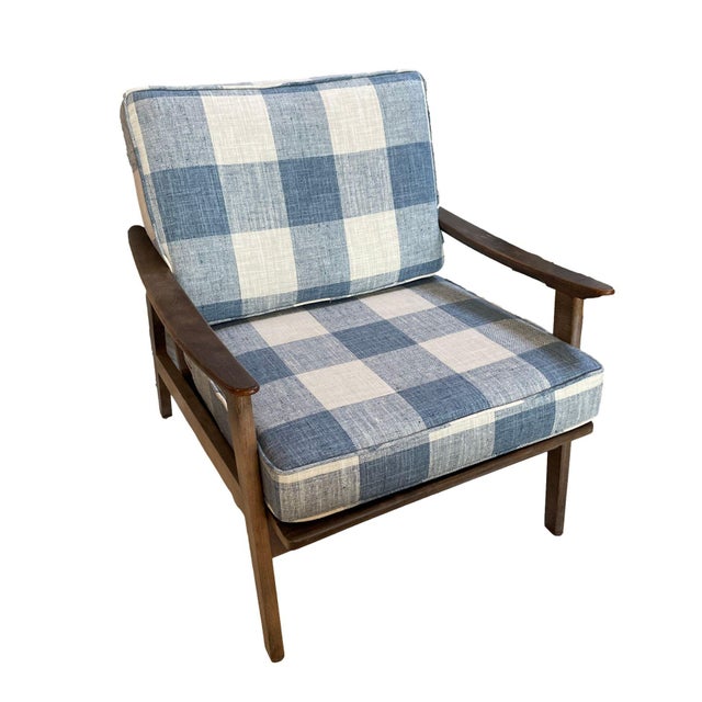 Pair of Mid-Century Lounge Chairs With Paddle Arms and Slat Back For Sale - Image 4 of 6