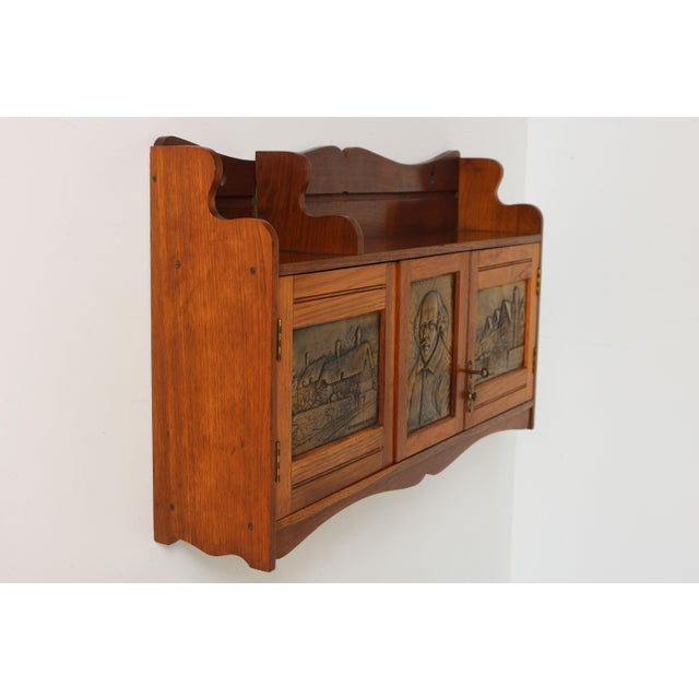 Brown English Arts and Crafts Wall Cabinet in Brass and Oak, 1910 For Sale - Image 8 of 11