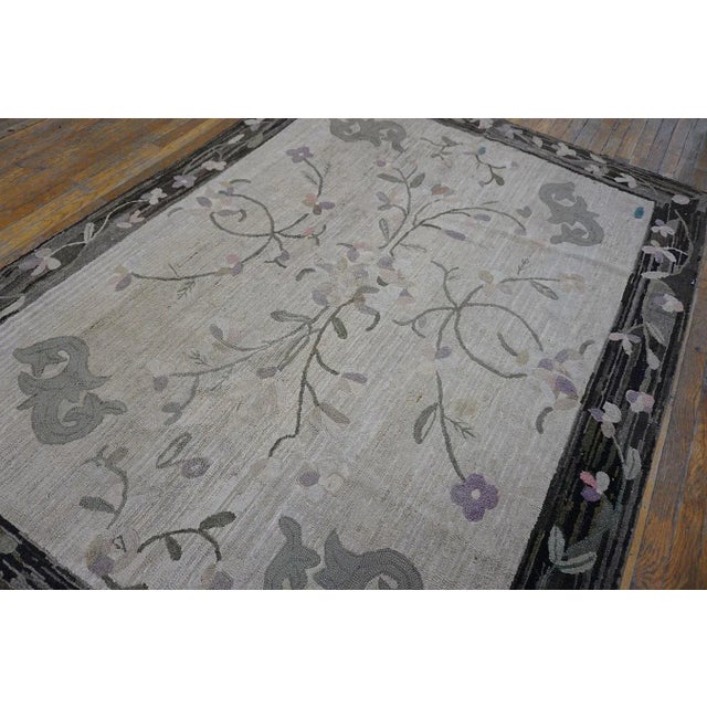 American 1900s Ivory Folk Art Floral Antique American Hooked Small Rug For Sale - Image 3 of 15
