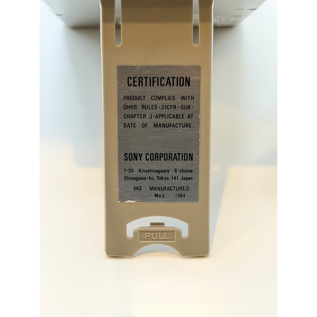 Vintage Sony Watchman Portable Tv With Close-Up Viewer – Fully Functional For Sale In Chicago - Image 6 of 7