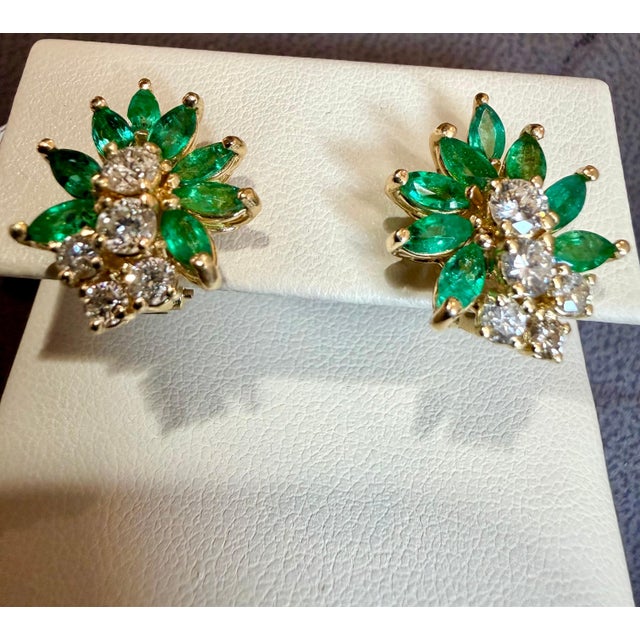 1.6Ct Natural Brazilin Marquise Emerald & 1.0 Ct Diamond Clip on Earring 18 KYG For Sale - Image 9 of 18