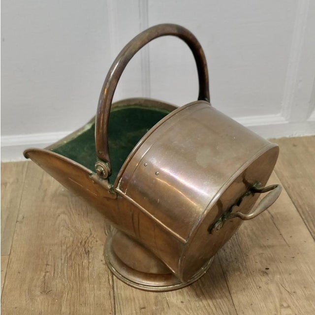 Arts and Crafts Copper Coal Scuttle For Sale - Image 5 of 8
