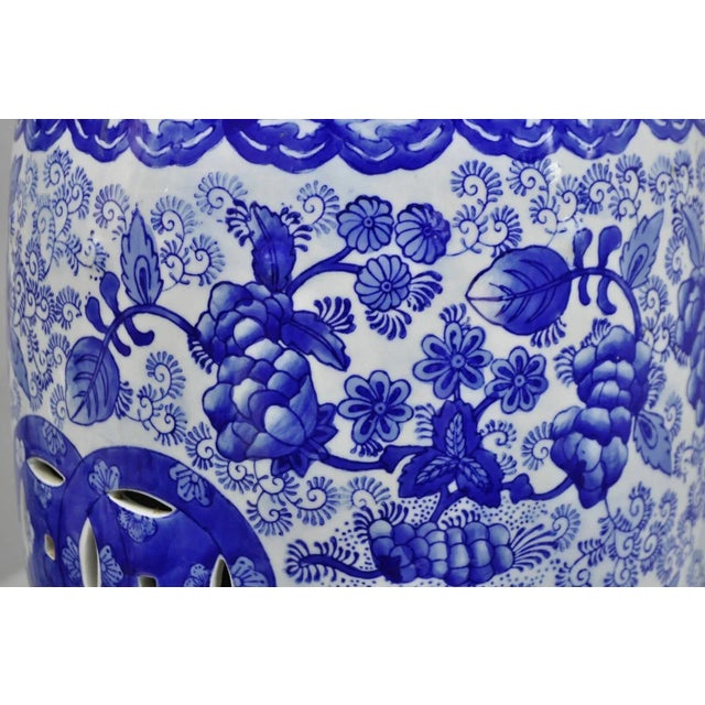 Vintage Chinoiserie Blue White Porcelain Decorated Garden Seat Stool For Sale In Philadelphia - Image 6 of 9