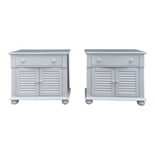 Late 20th Century Stanley Furniture Coastal Living Retreat Summerhouse Chests/Nightstands a Pair White For Sale