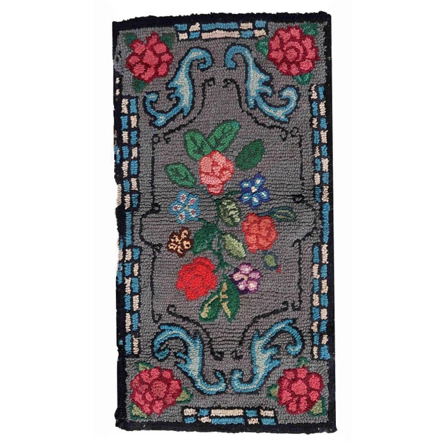 1900s Handmade Antique American Hooked Rug 1.6' X 3' For Sale - Image 9 of 9