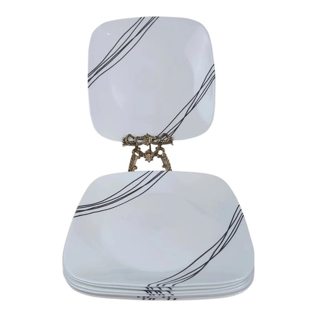 Vintage Corelle Simple Lines Dinner Plates-Set of 7 For Sale