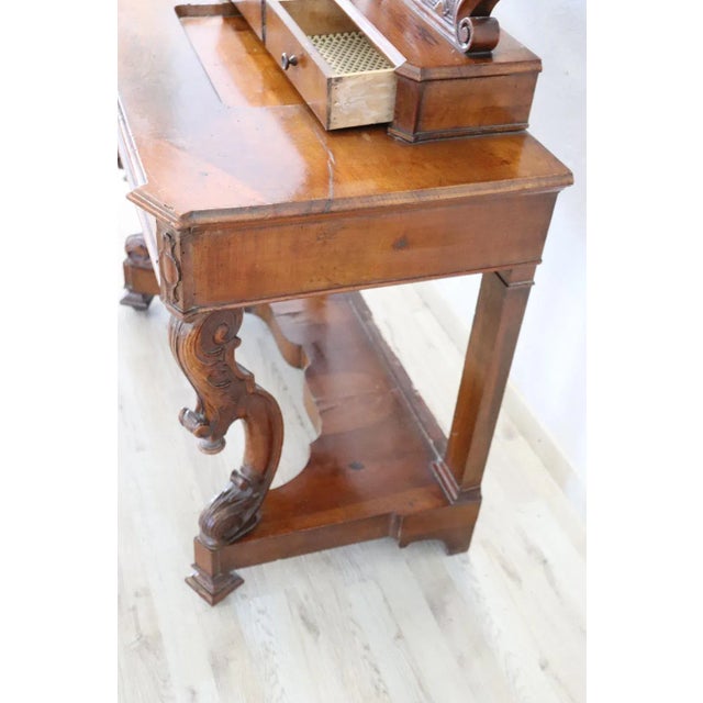 Antique Walnut Dressing Table, 1825 For Sale - Image 4 of 11