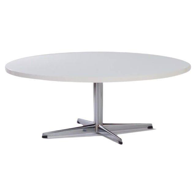 Round Coffee Table with Star Base from Pastoe, 1970s For Sale