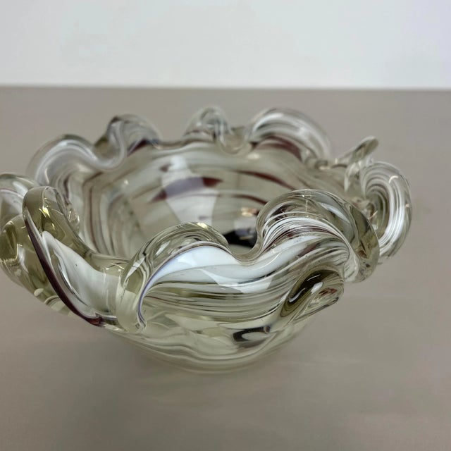 1970s Large Italian Murano Glass Floral Bowl Ashtray, 1970s For Sale - Image 5 of 18