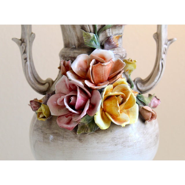 Mid-Century Italian Capodimonte-Style Floral Porcelain Table Lamps – Pair For Sale - Image 11 of 18