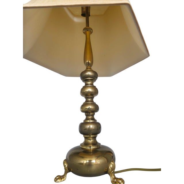 Brass Table Lamp with Lions Feet in the style of Stiffel, 1970s For Sale - Image 9 of 14