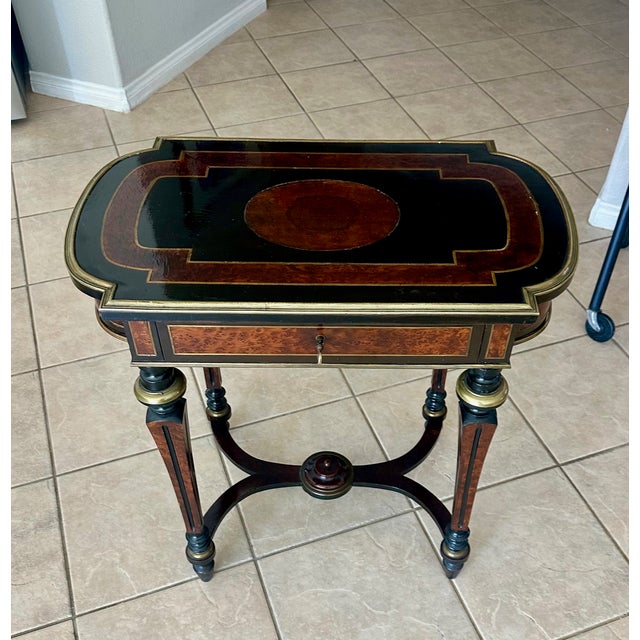 French Antique 19th-Century French Napoleon III Work or Vanity Side Table For Sale - Image 3 of 18