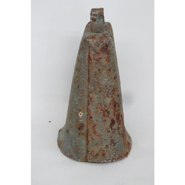 This wonderful vintage Cow/Bull Bell is crafted from heavy-gauge metal and was originally designed to be loud and...