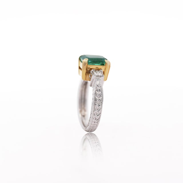 3.38 Carat Colombian Emerald & Diamond Filigree Three Stone Ring, Size 8 For Sale In Miami - Image 6 of 10