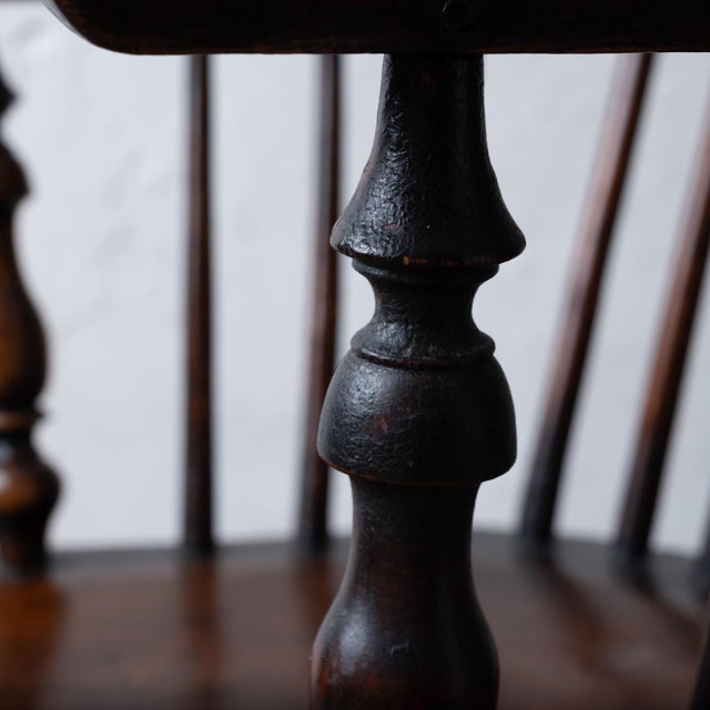 English Windsor Chair With Crinoline Stretcher, 19th Century For Sale In Savannah - Image 6 of 9